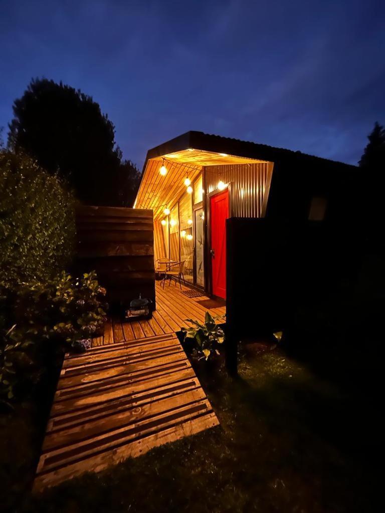 Mini Cabaña con Tinaja