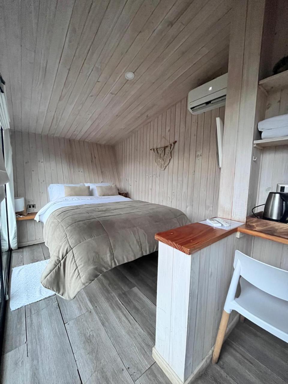 Mini Cabaña con Tinaja