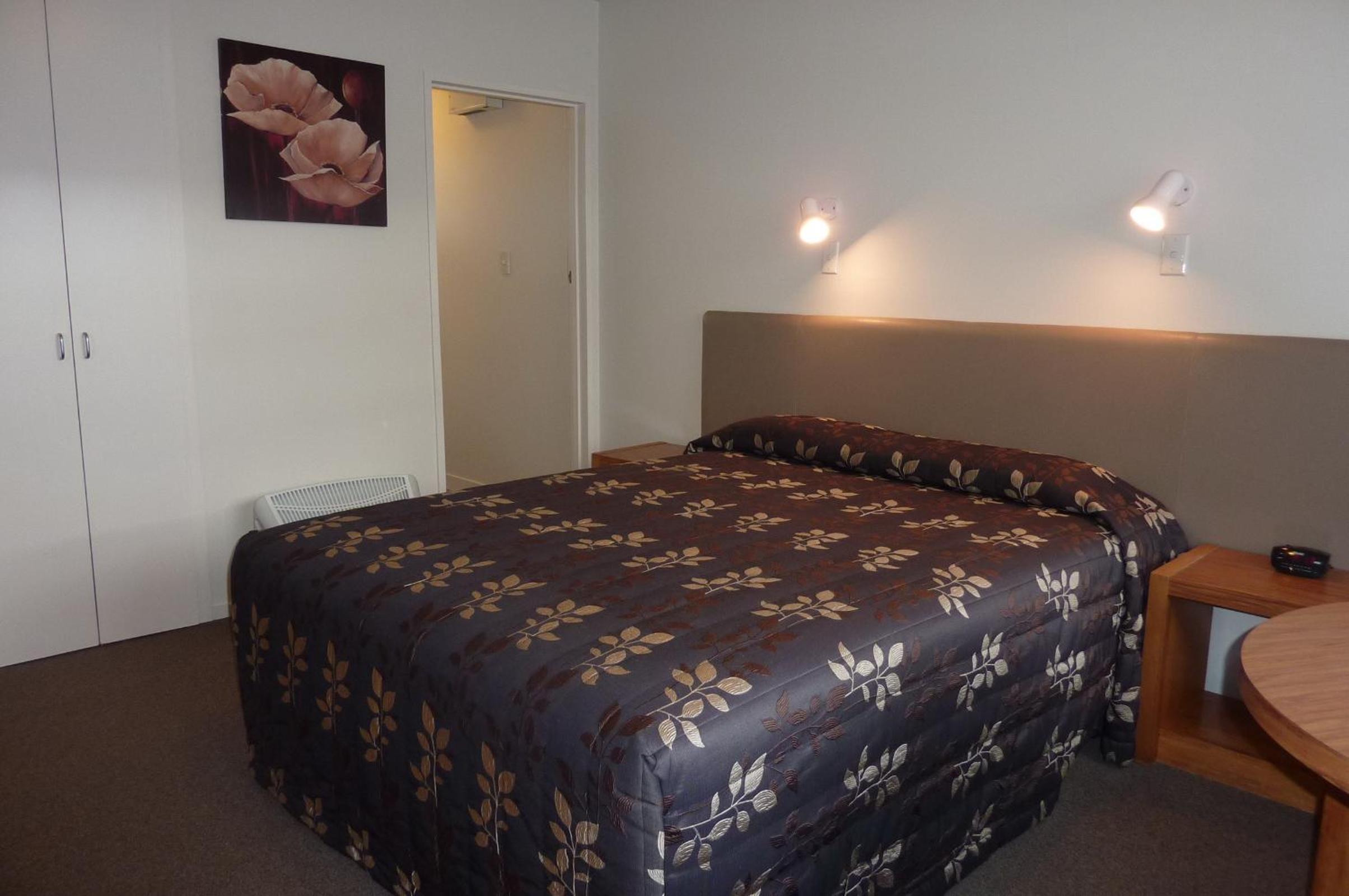 Colonial Inn Motel — photo 32