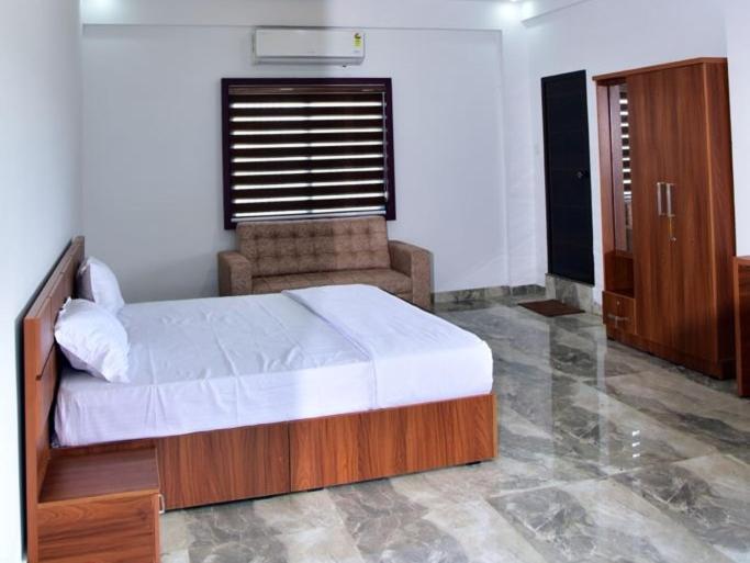 Lavilla inn rooms and dormitory wayanad view 2