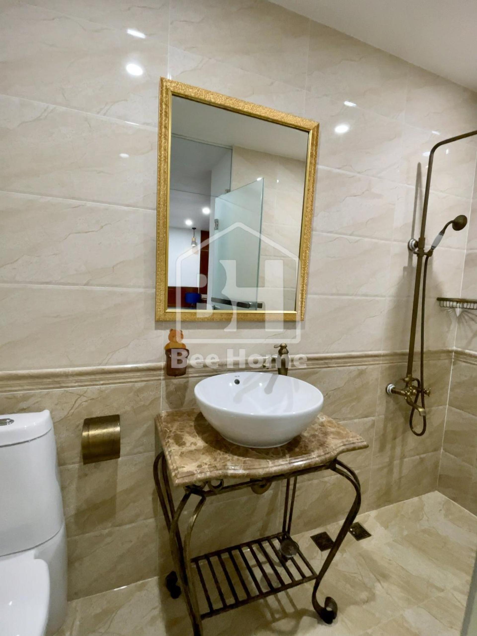 Double Bed Room with Private Bathroom in District 1