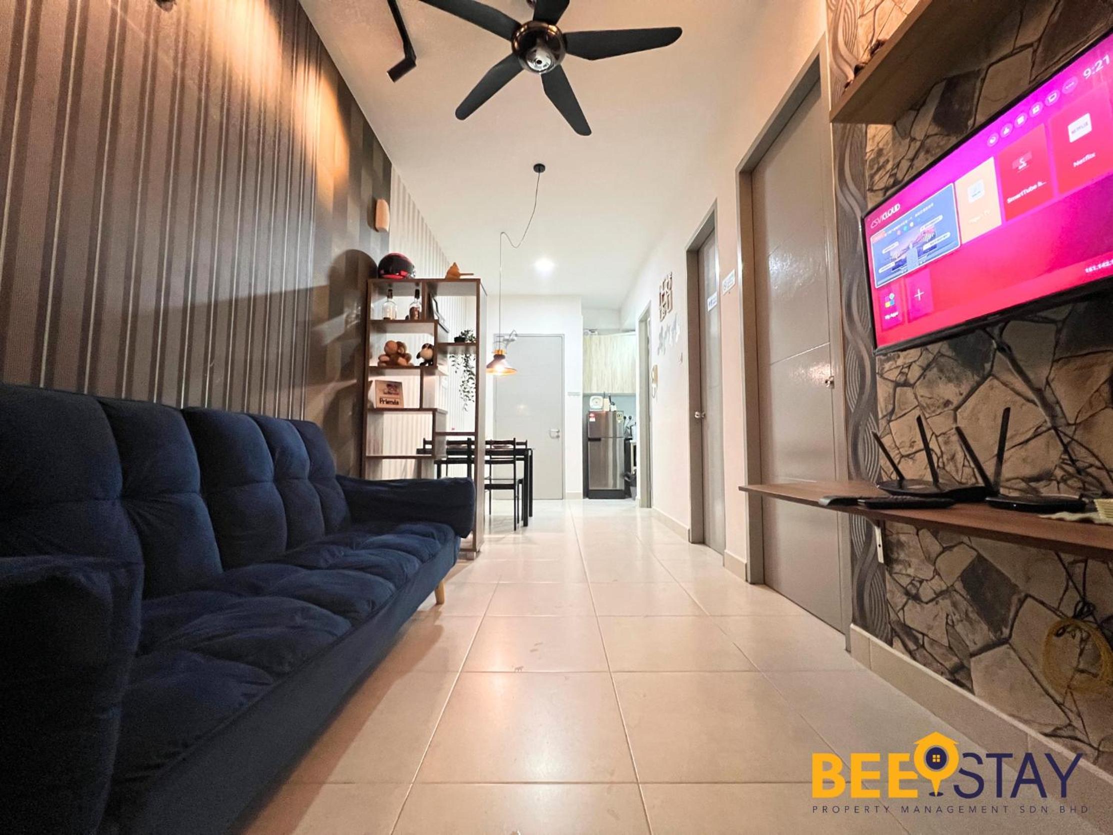 VIM 3 Menjalara KL City View 4 PAX with Netflix