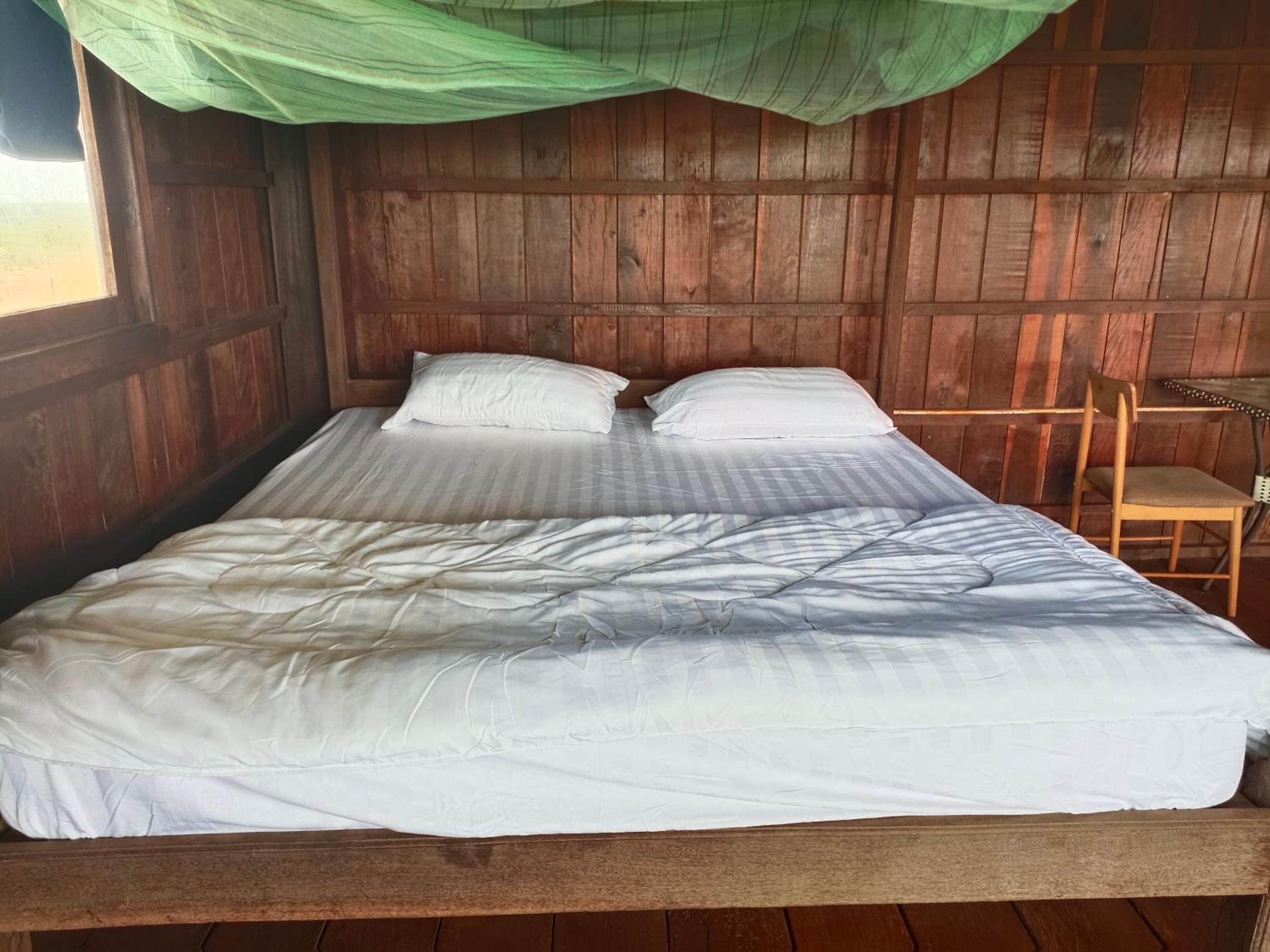 Banlung Hill Top House &Trekking