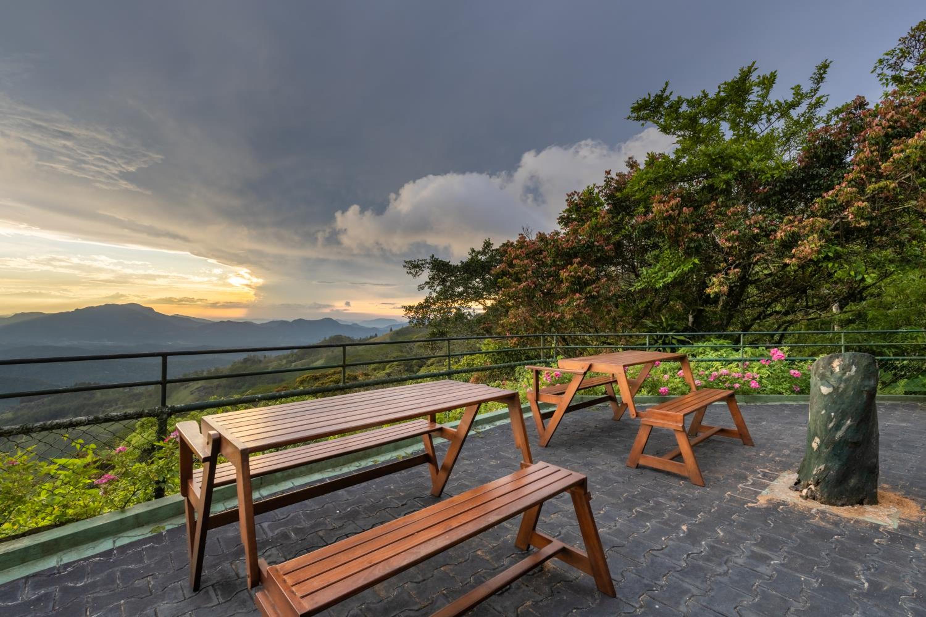 The Riverston Grand view 3