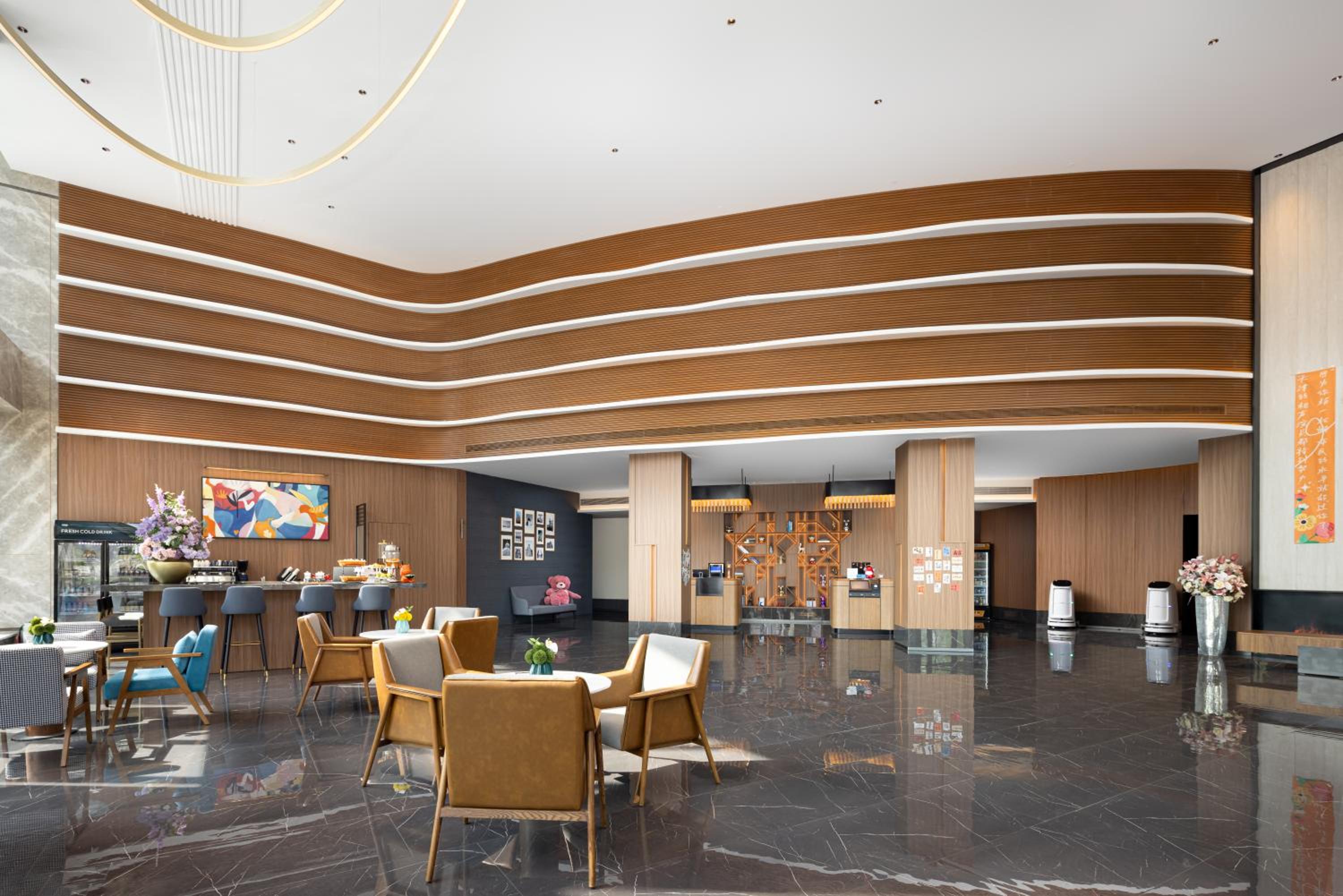 UrCove by Hyatt Tianjin West Railway STN