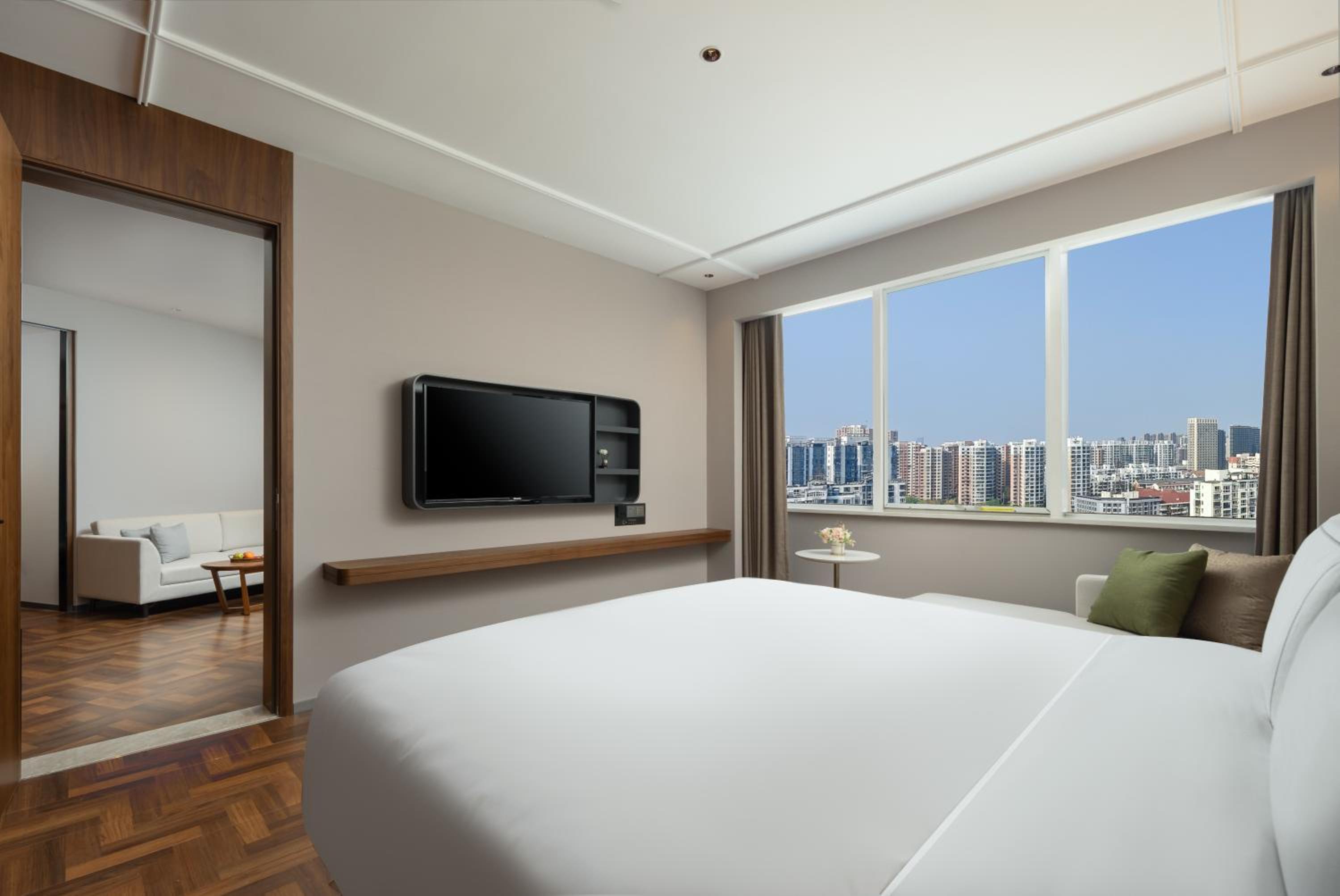 UrCove by Hyatt Tianjin West Railway STN