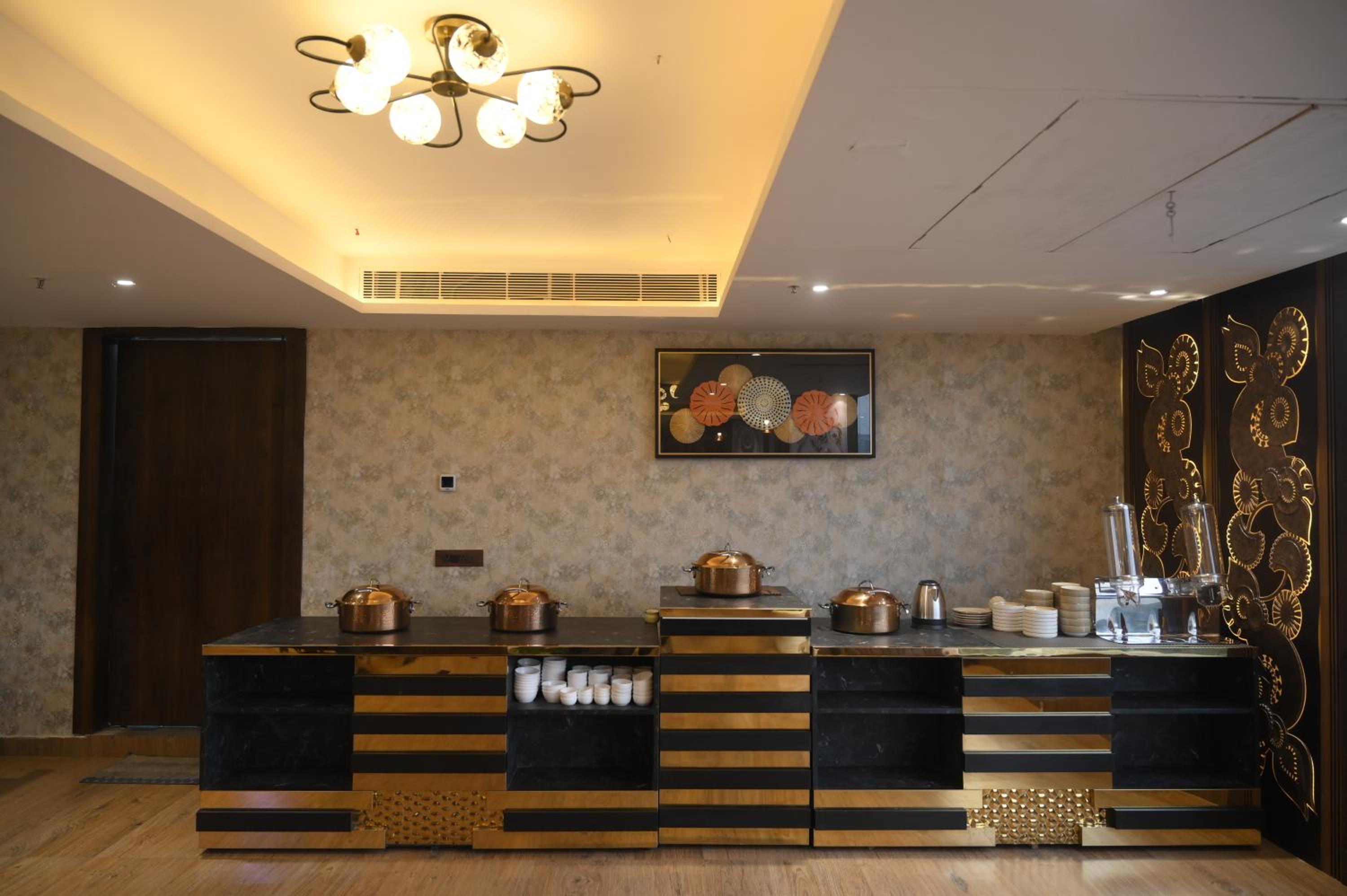 Food & Beverage
