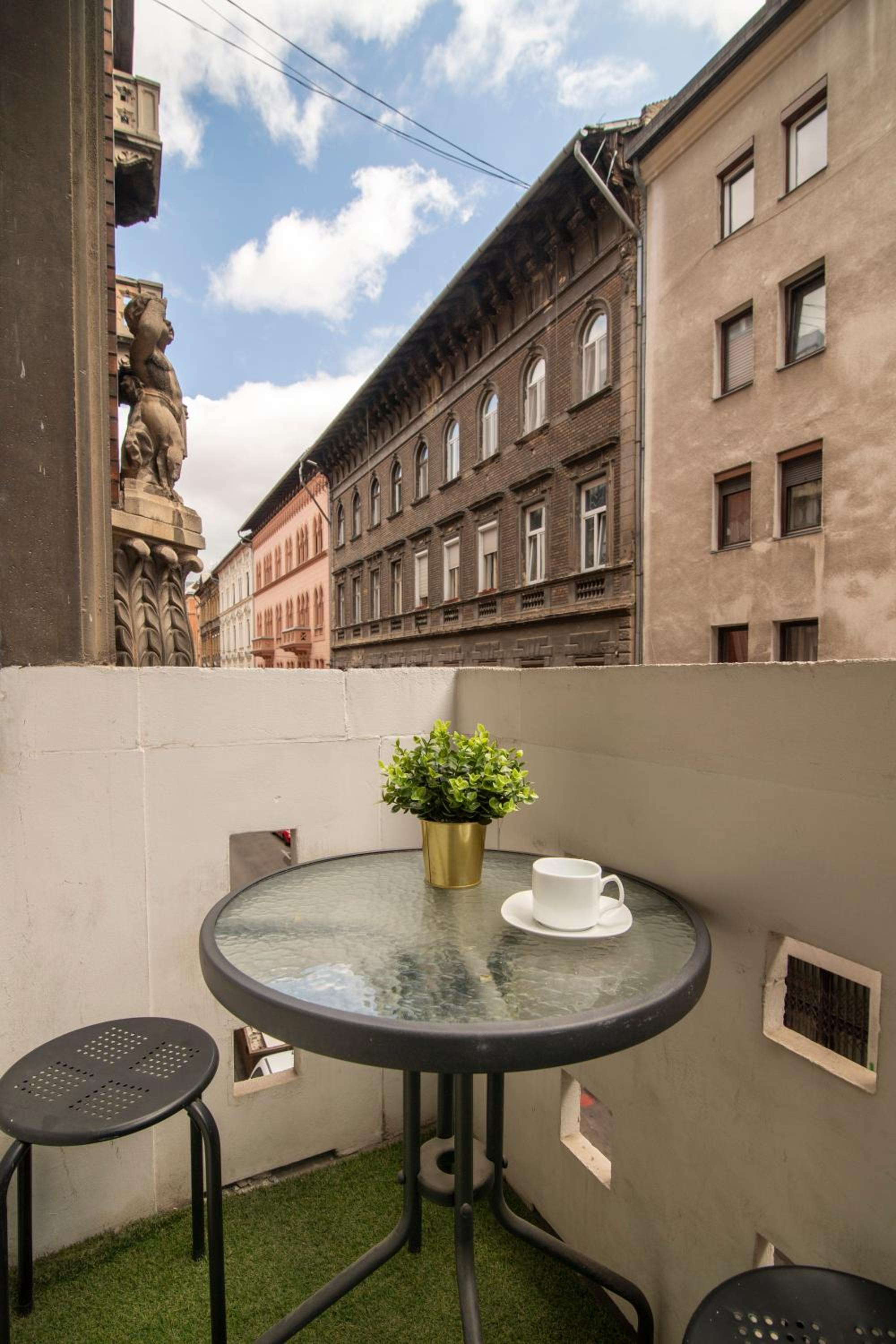 balance & terrace