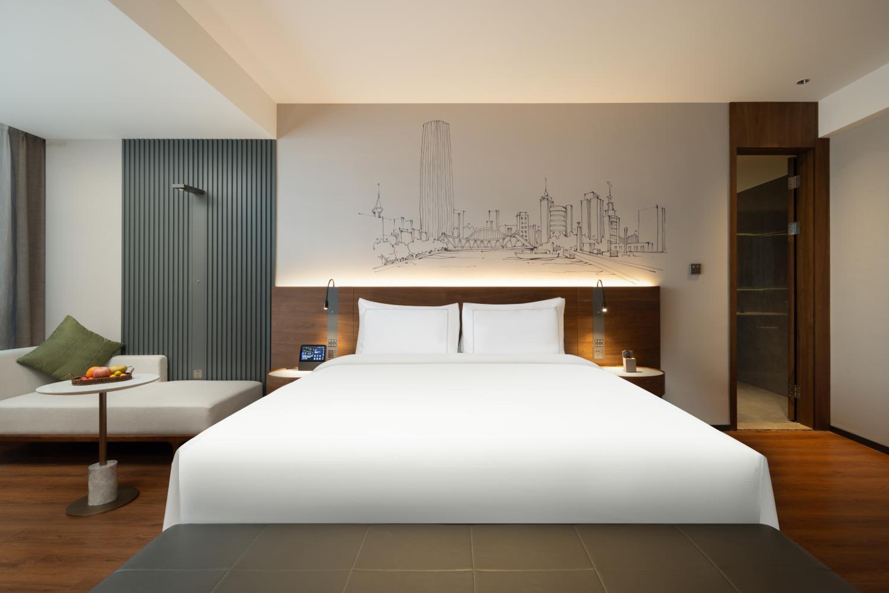 UrCove by Hyatt Tianjin West Railway STN