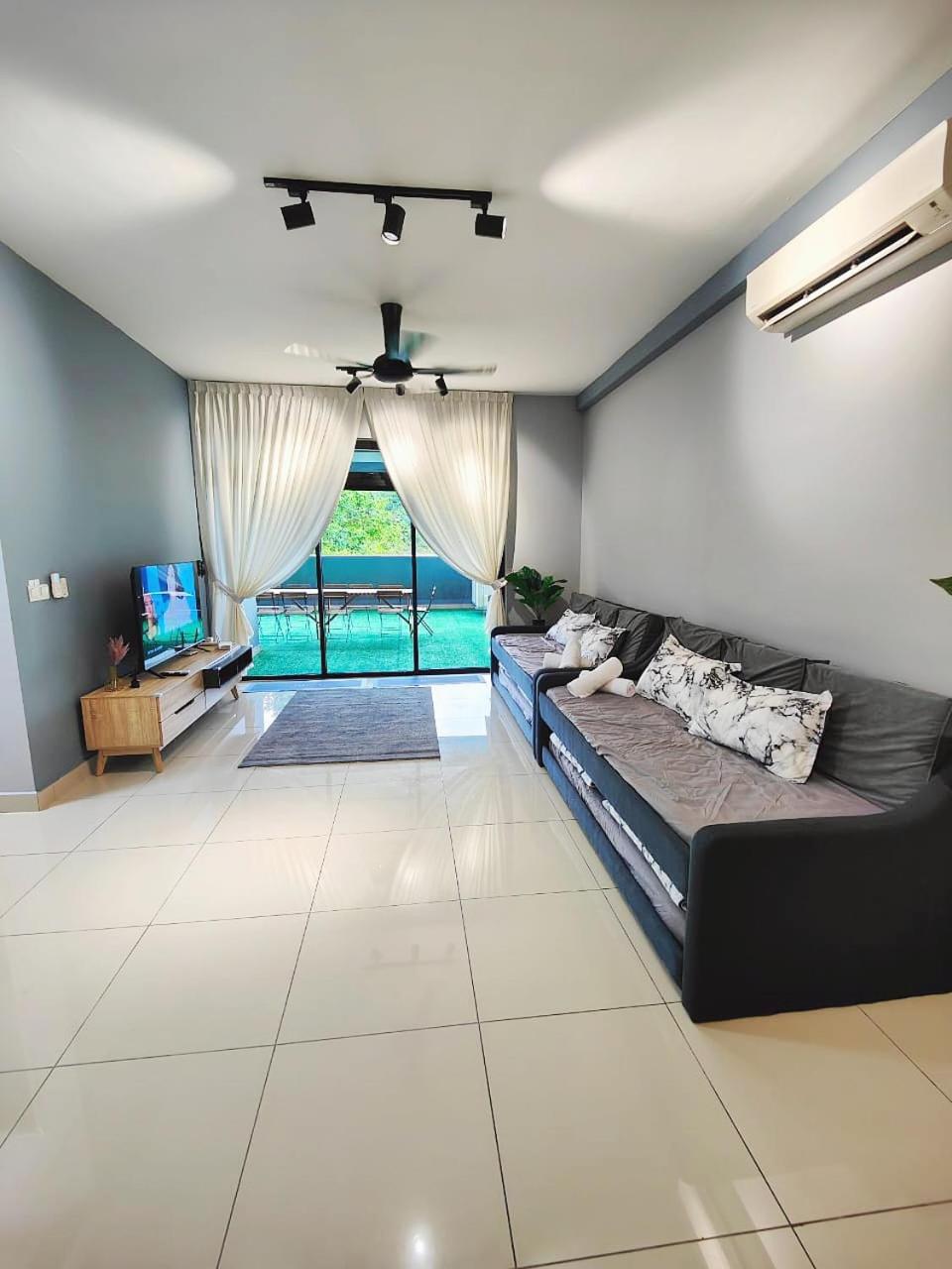 Near Legoland Medini Homestay