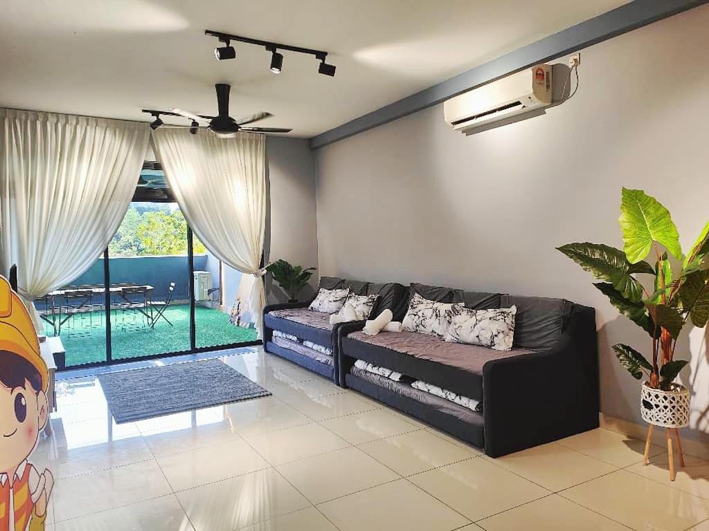 Near Legoland Medini Homestay