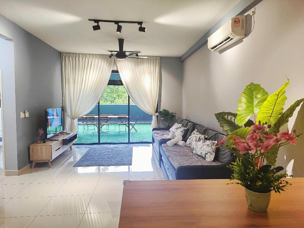 Near Legoland Medini Homestay