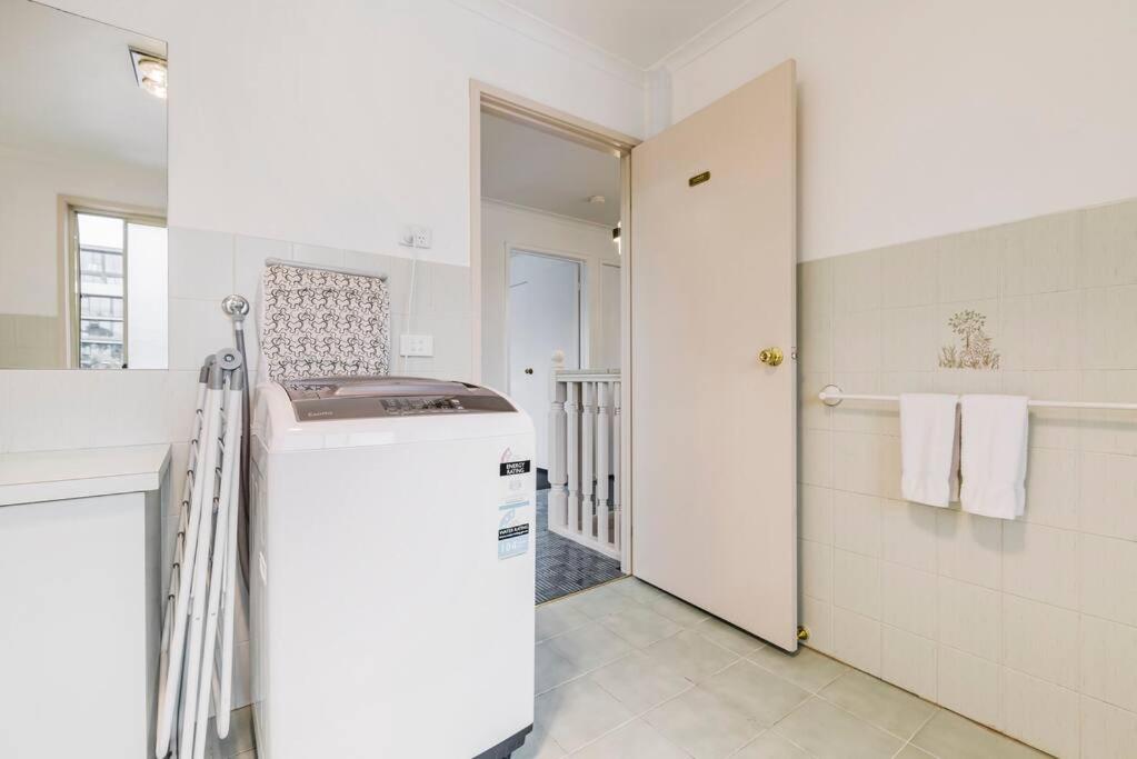 Loft 2 bedroom Retreat in Yarraville