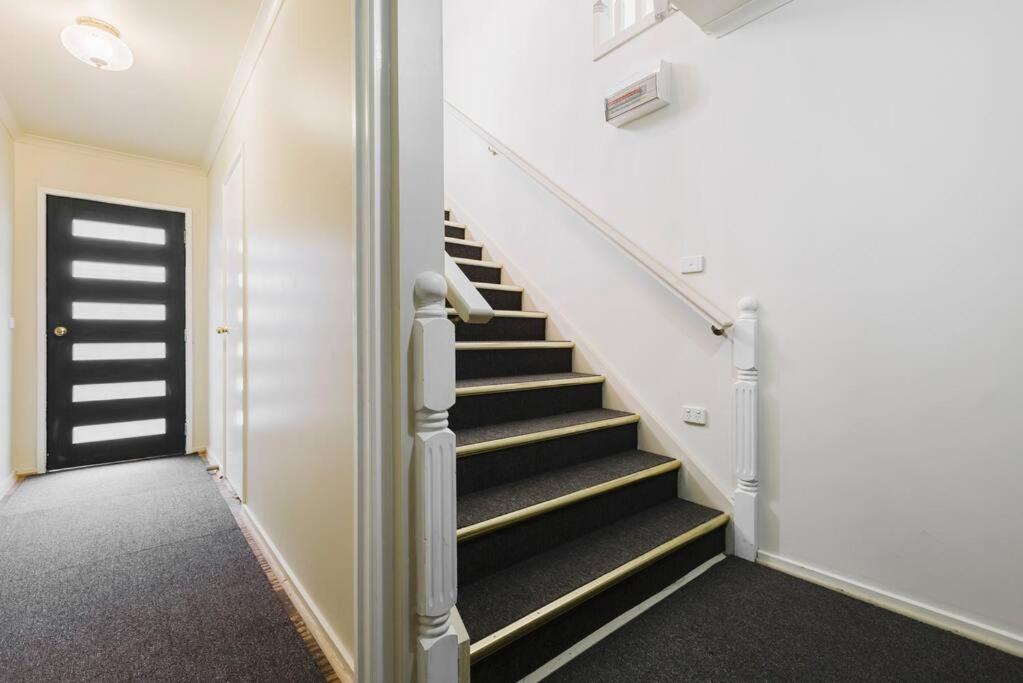 Loft 2 bedroom Retreat in Yarraville