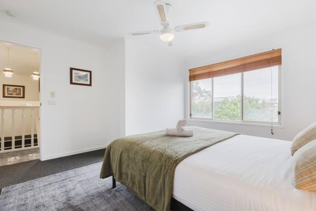 Loft 2 bedroom Retreat in Yarraville