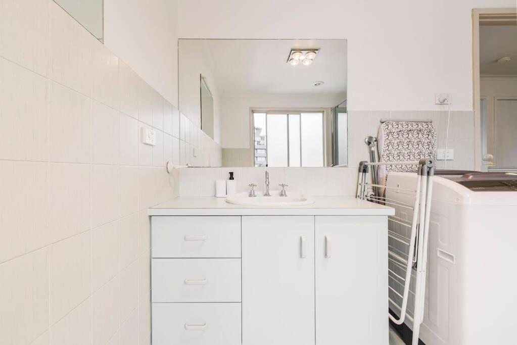 Loft 2 bedroom Retreat in Yarraville