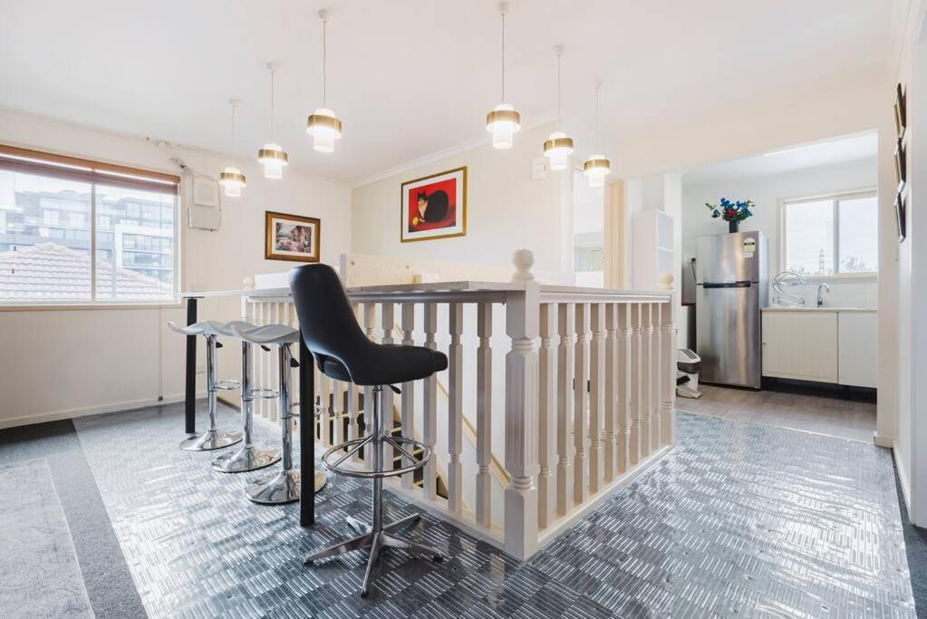 Loft 2 bedroom Retreat in Yarraville