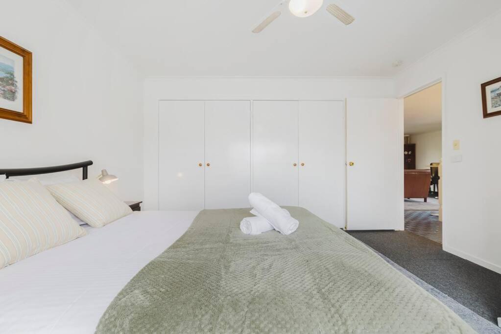 Loft 2 bedroom Retreat in Yarraville