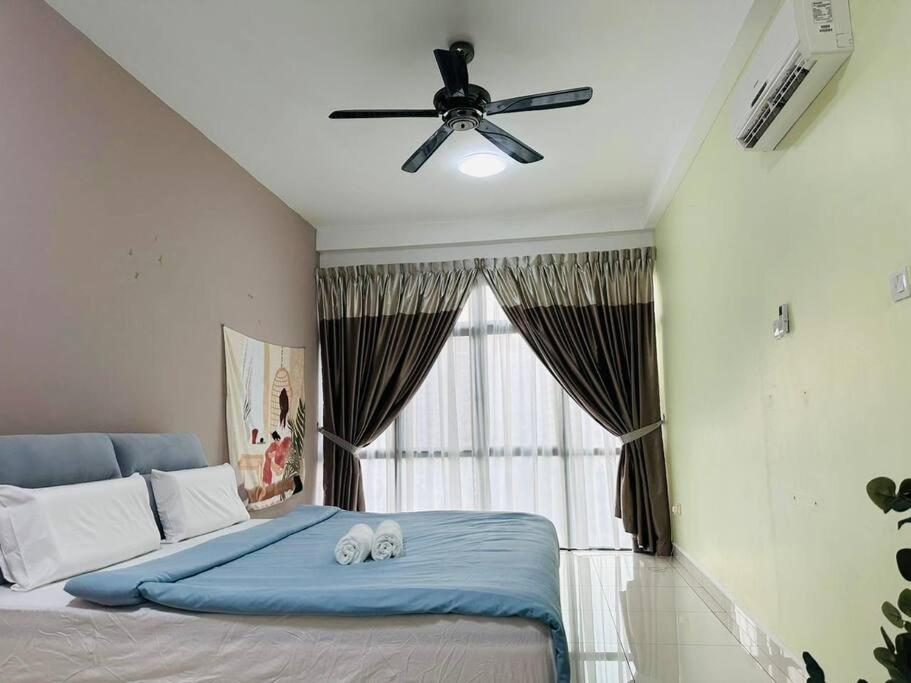 Mount Austin Palazio Lake view 3Br2Ba 2-8pax TV box near Aeon