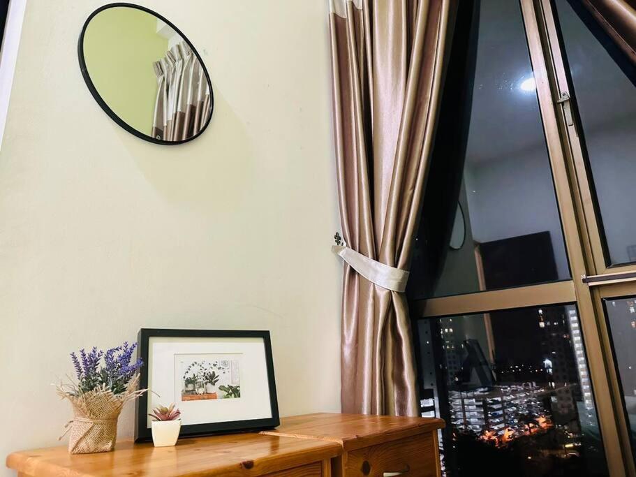 Mount Austin Palazio Lake view 3Br2Ba 2-8pax TV box near Aeon