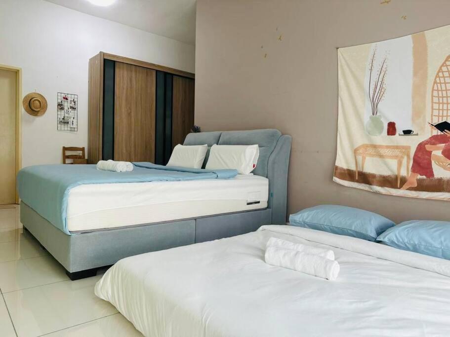 Mount Austin Palazio Lake view 3Br2Ba 2-8pax TV box near Aeon