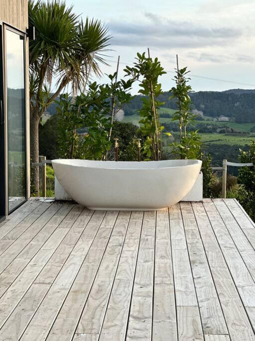 Luxury Farm Cabin - Coastal Views view 4
