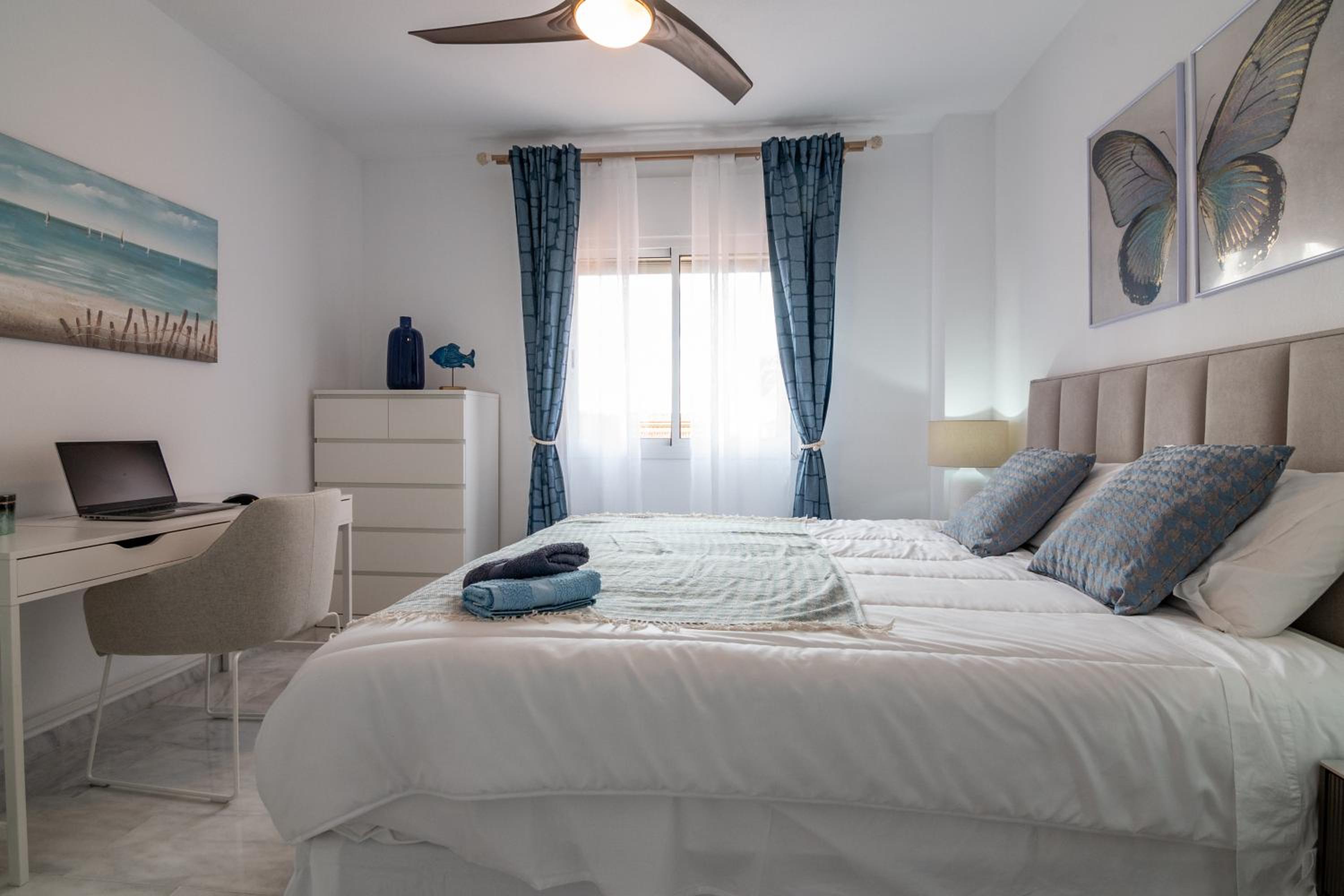 Wonderfull Pent-house close to the beach