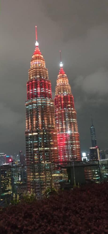 Star Holiday Sky Pool KLCC