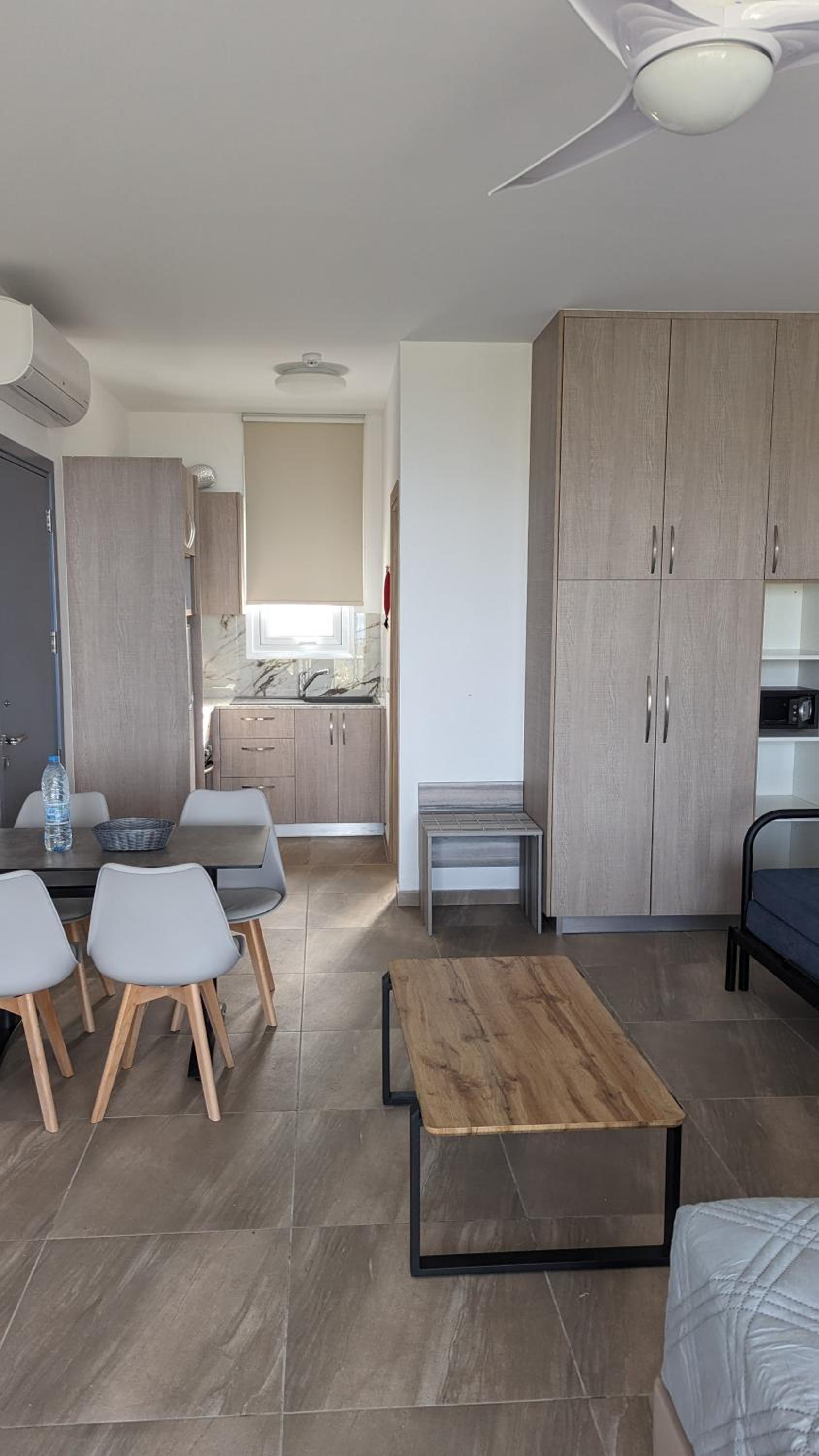 AKAMAS THRONE APARTMENTS