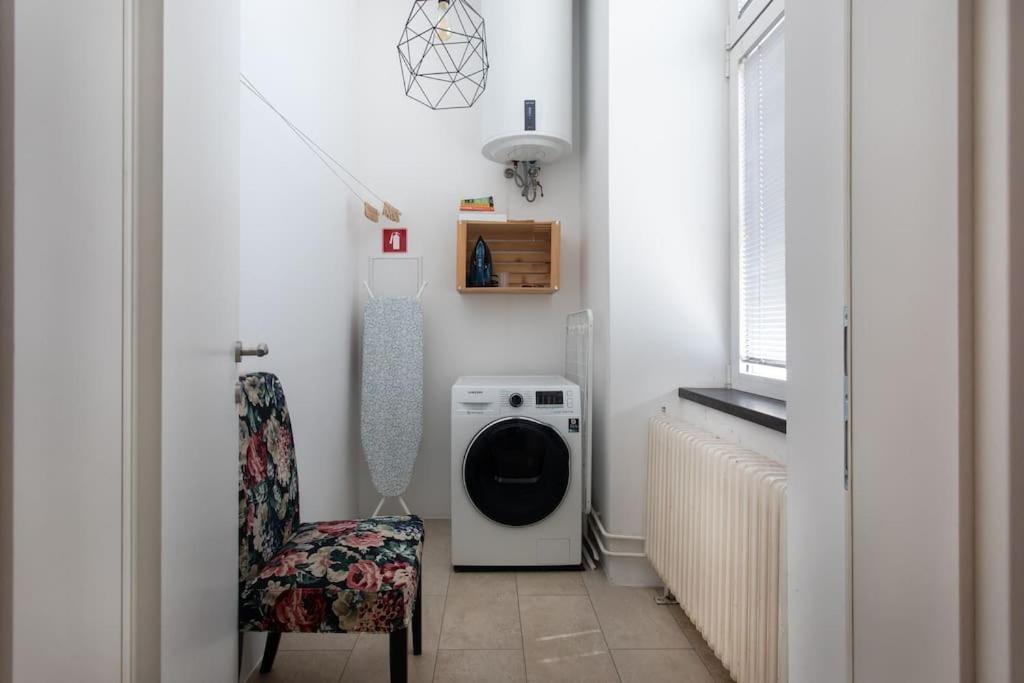 Spacious Apartment in Historic Centre & FREE Parking