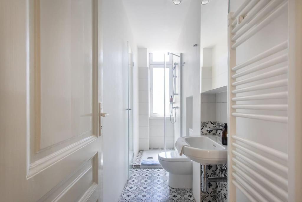 Spacious Apartment in Historic Centre & FREE Parking