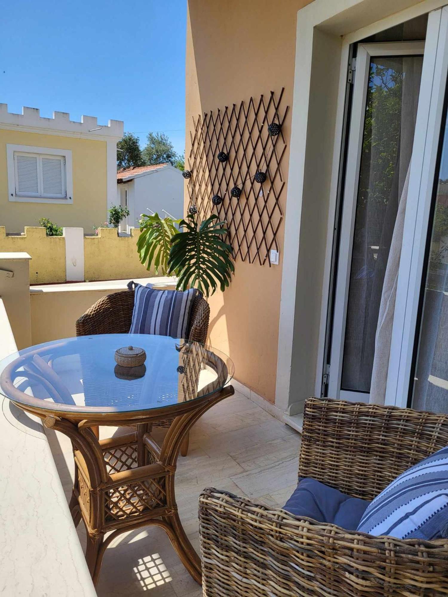 Cielo Studio & Apartments