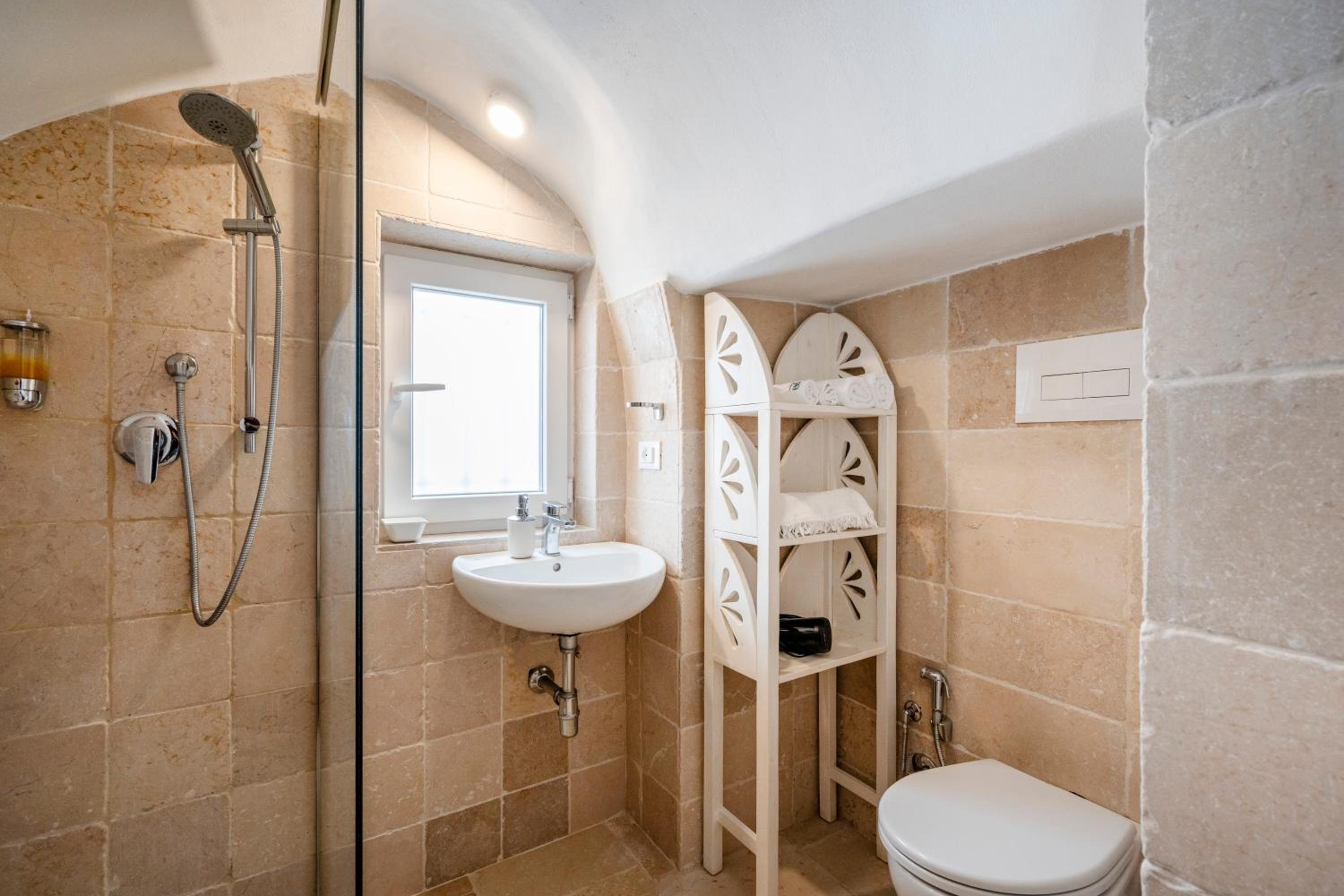 Maison Blanc Ostuni en Ostuni — bathroom