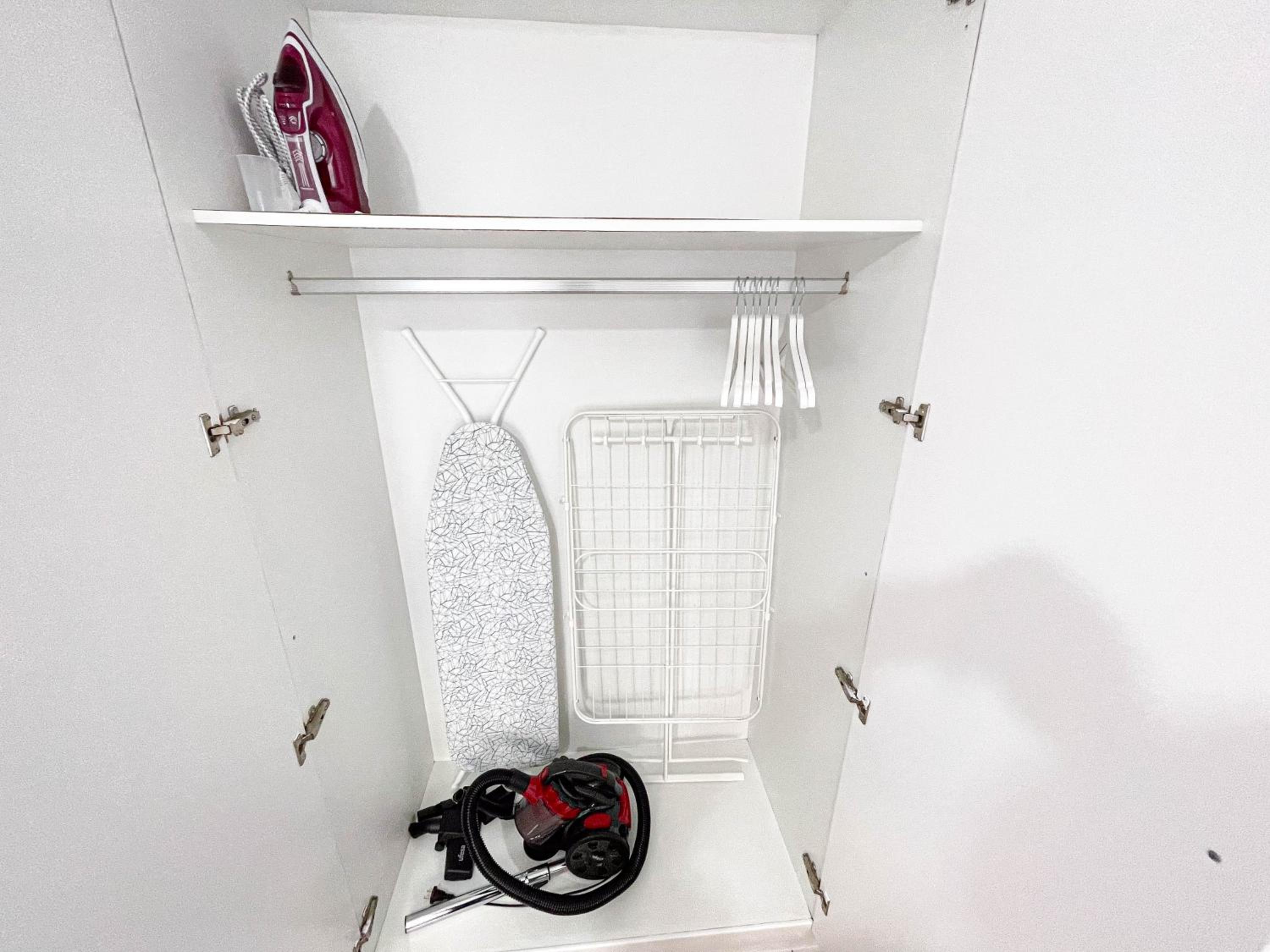 Red Apartment Lloret