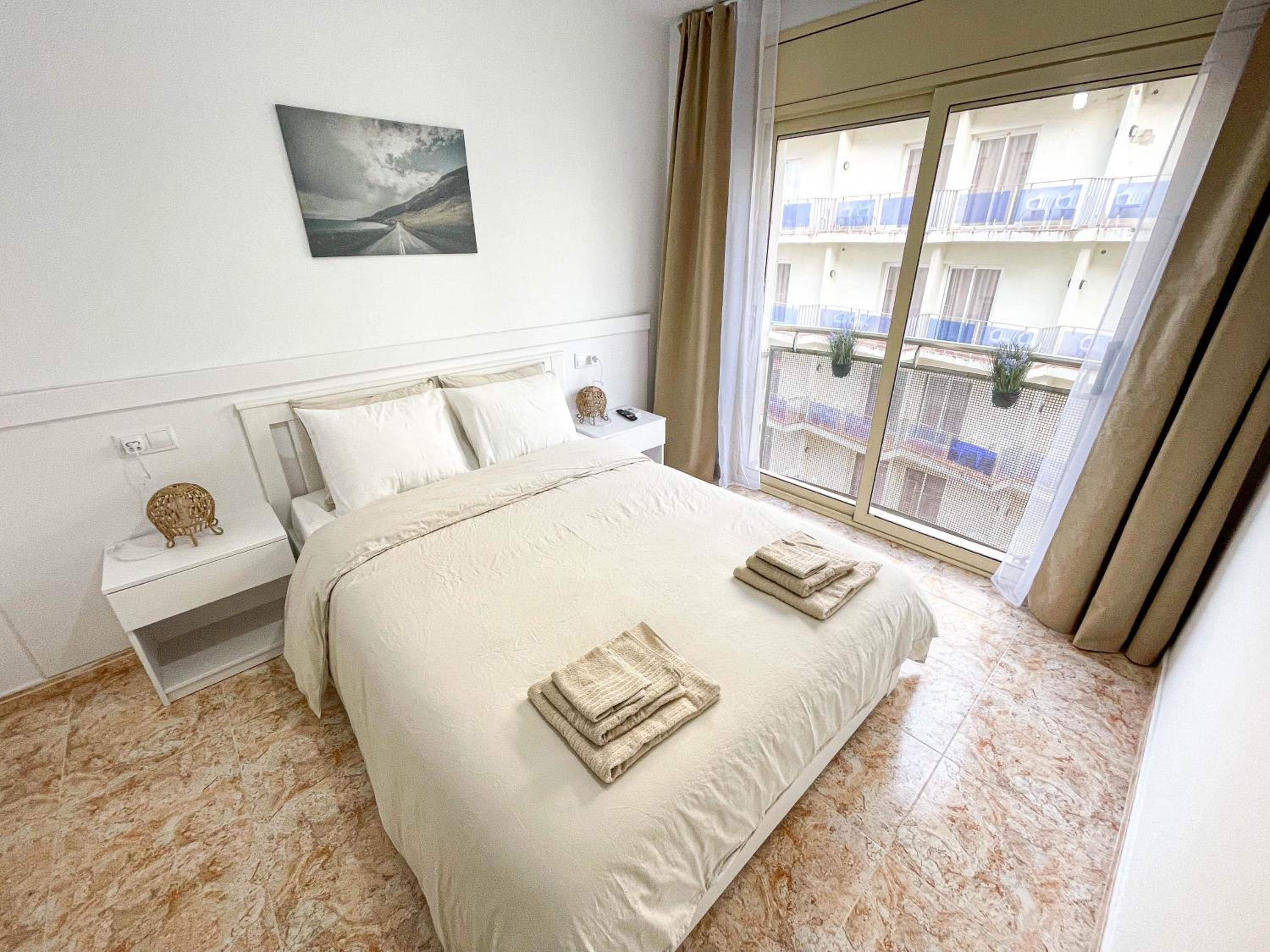 Red Apartment Lloret