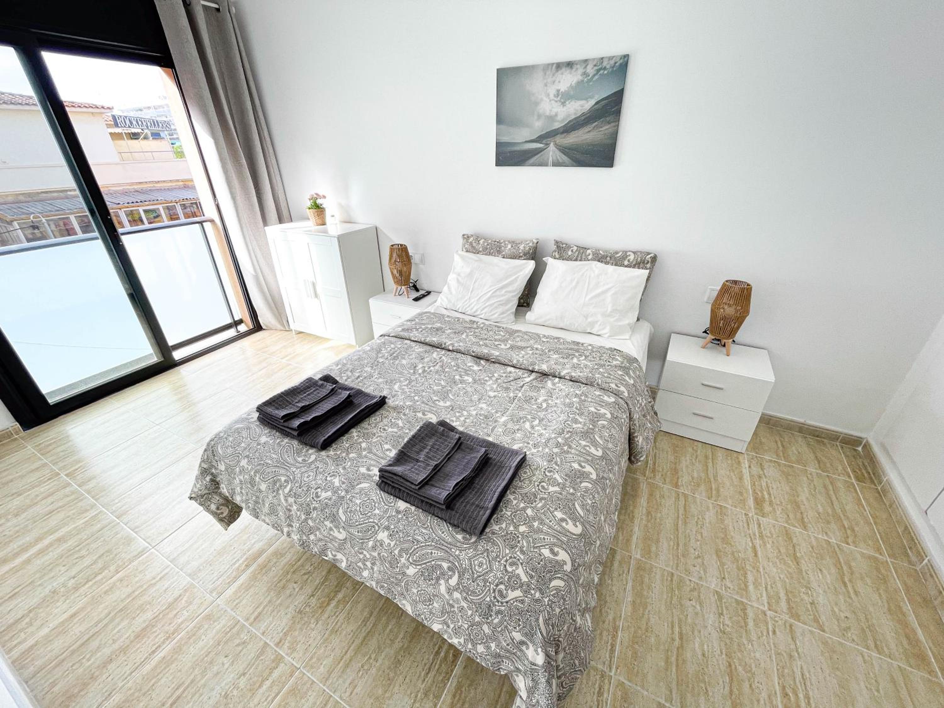 Black Style Apartment