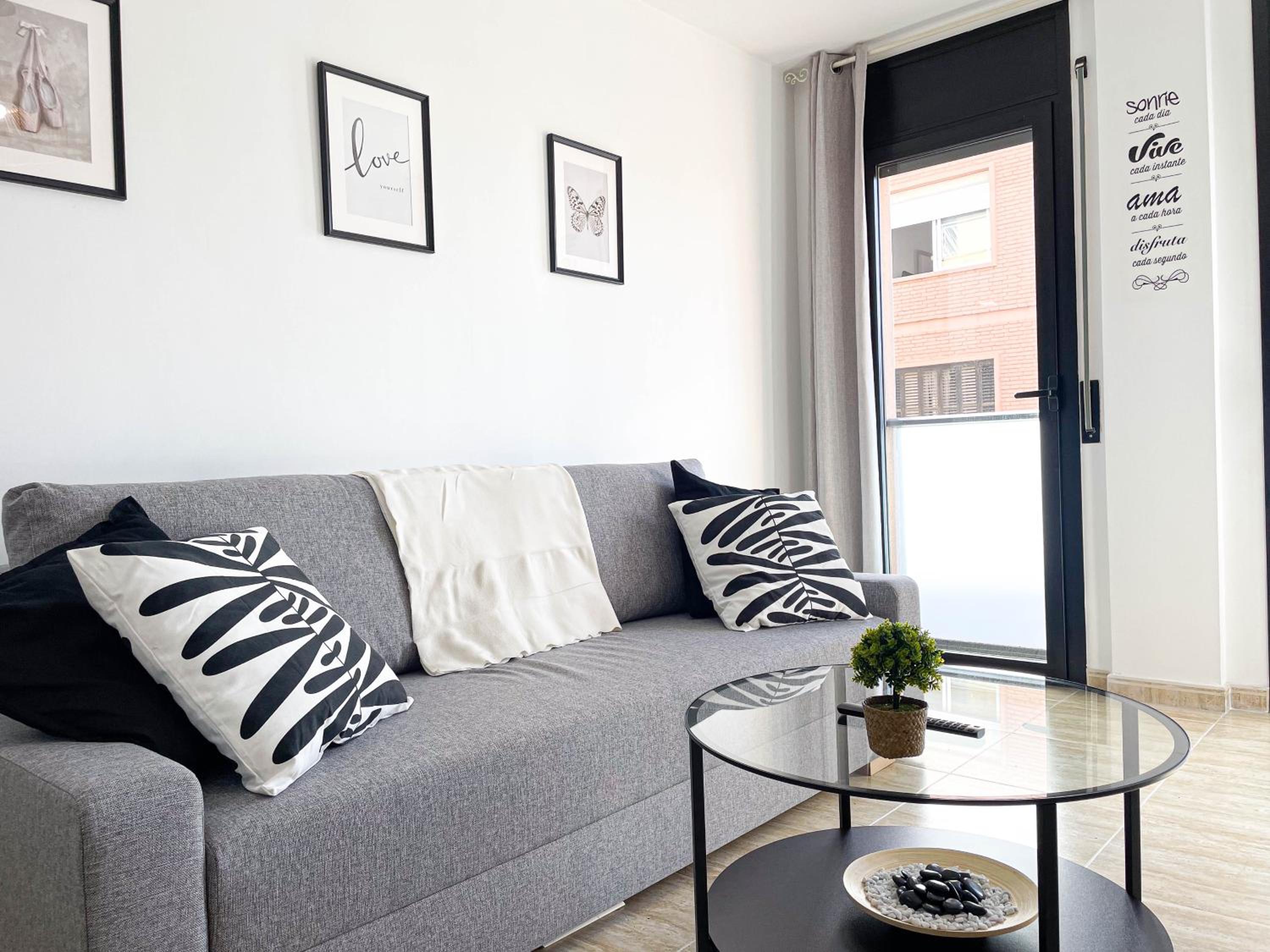 Black Style Apartment