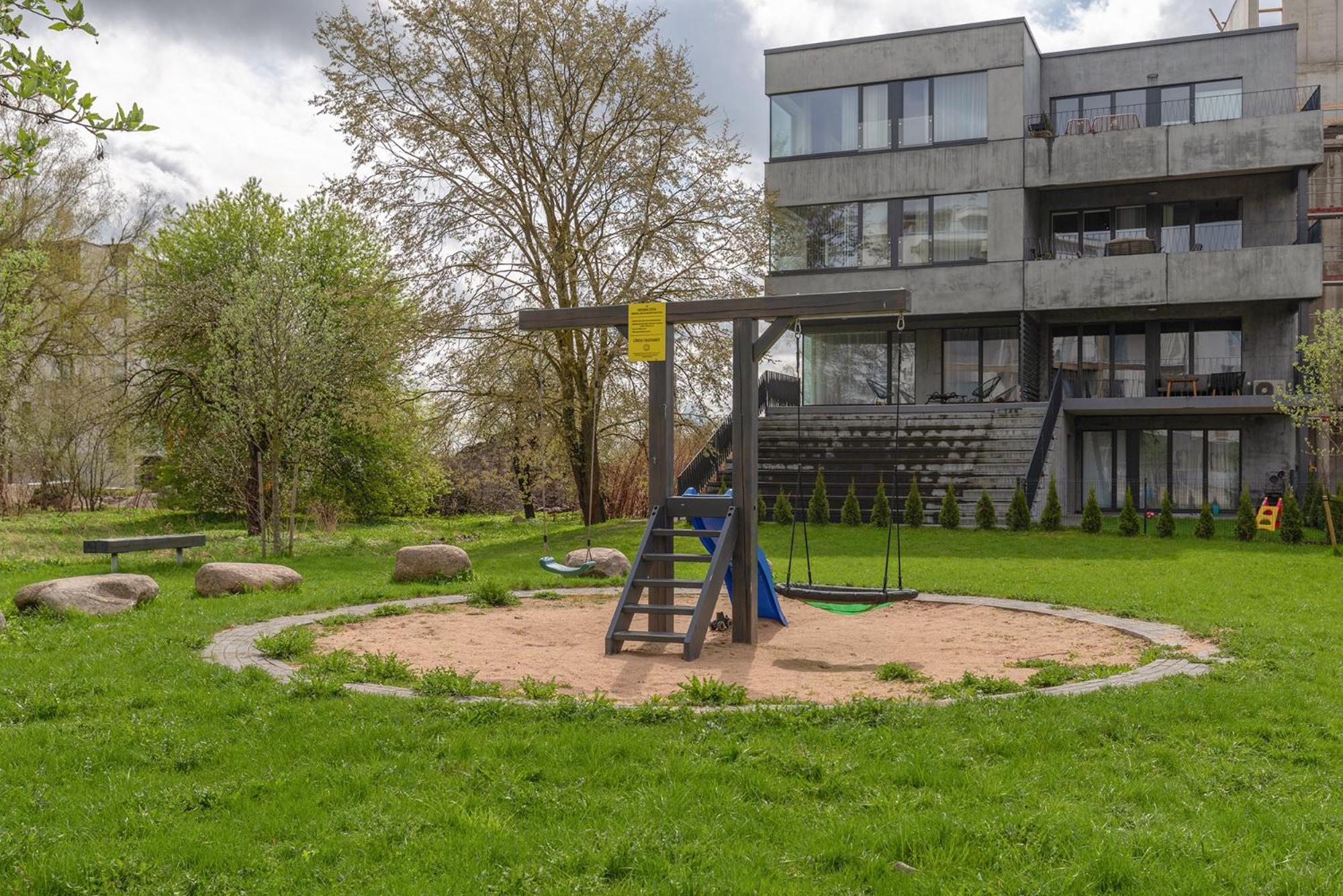 Bronze Colour Studio in Tartu City Centre