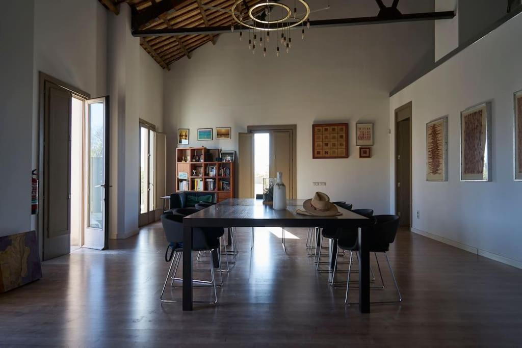molino rehabilitado con gran terraza y piscina