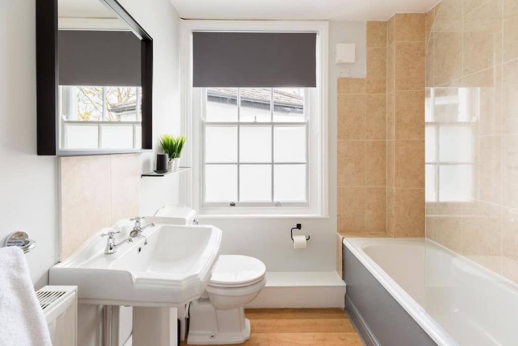 Fabulous Malvern Townhouse