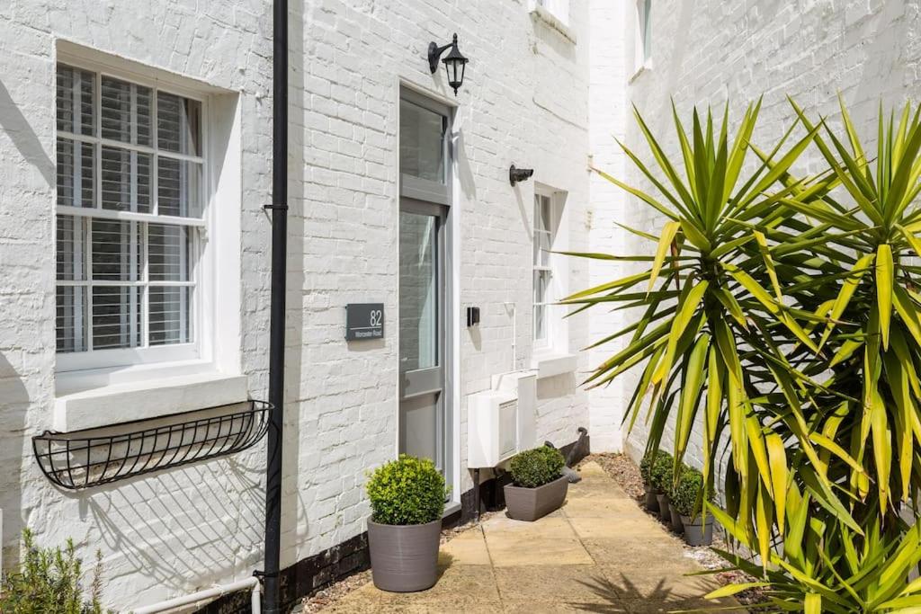 Fabulous Malvern Townhouse
