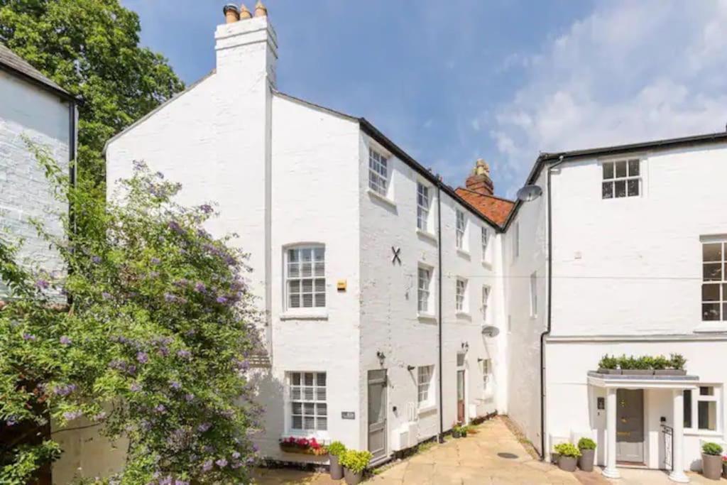 Fabulous Malvern Townhouse