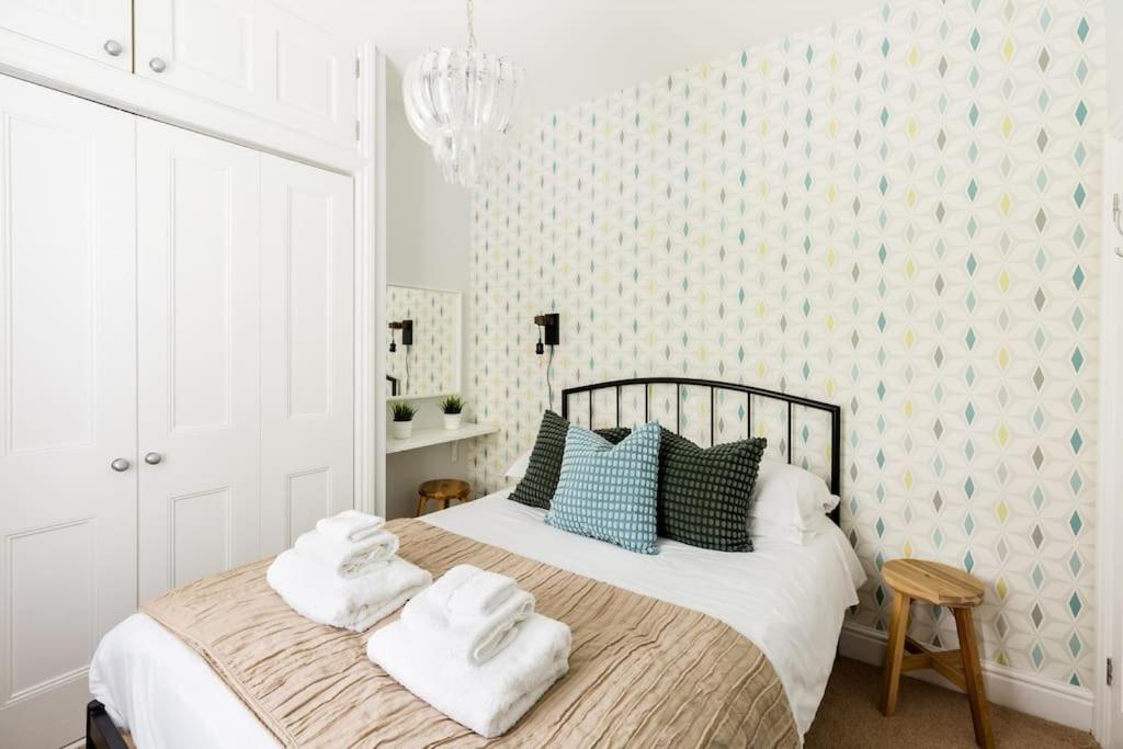 Fabulous Malvern Townhouse
