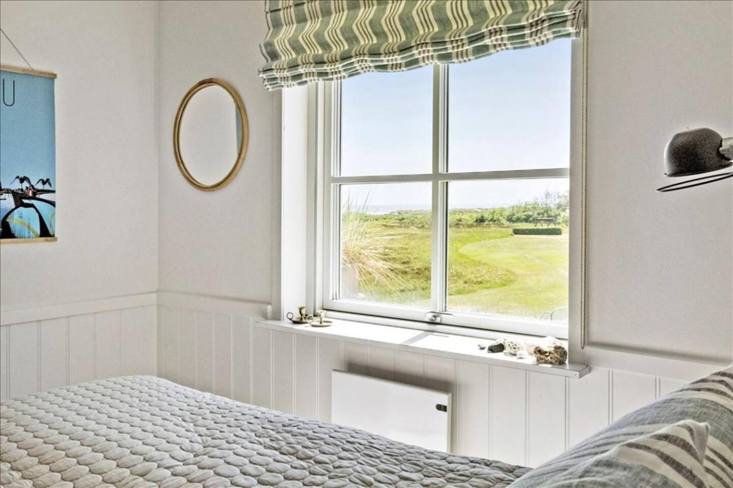 Holiday Apartment With Ocean View
