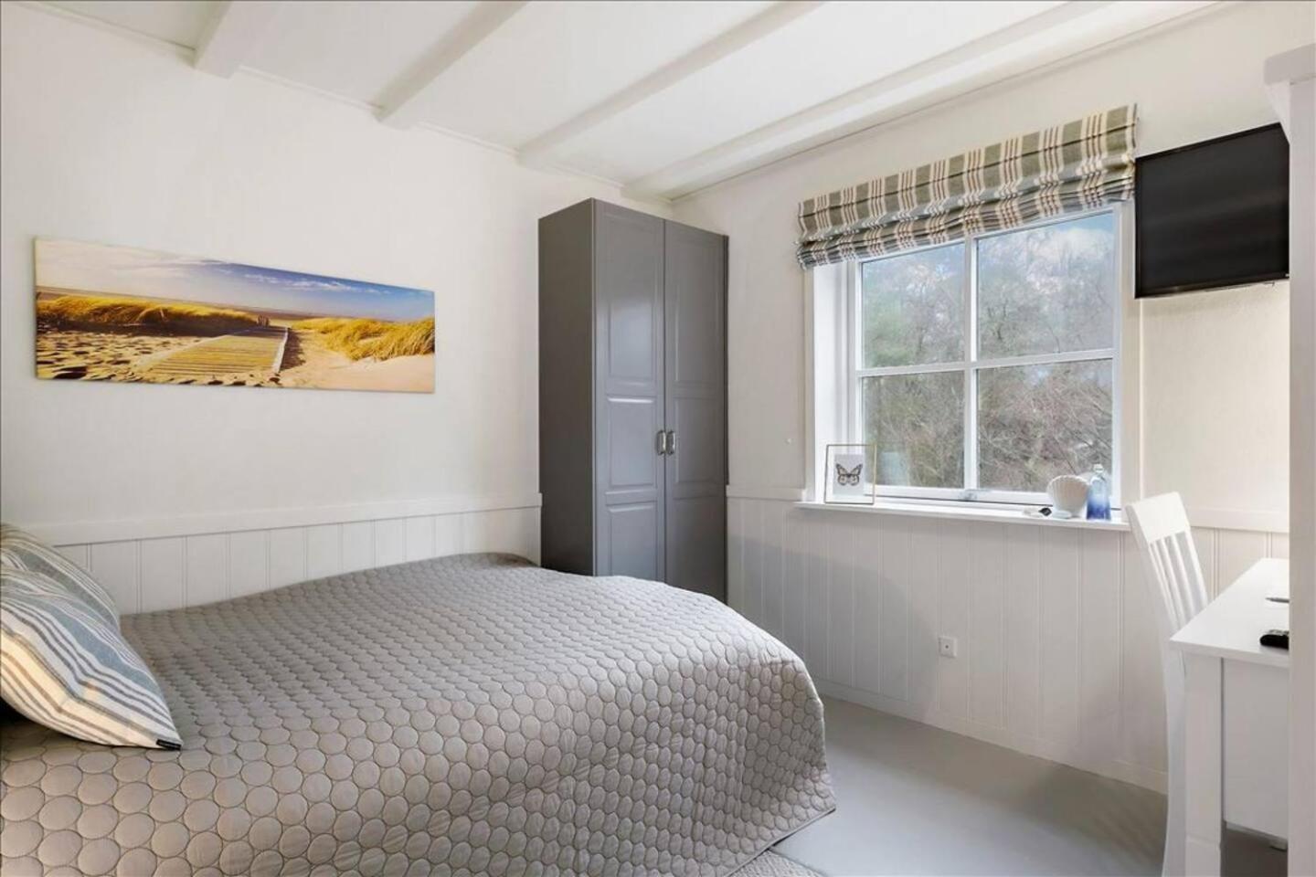 Holiday Apartment With Ocean View