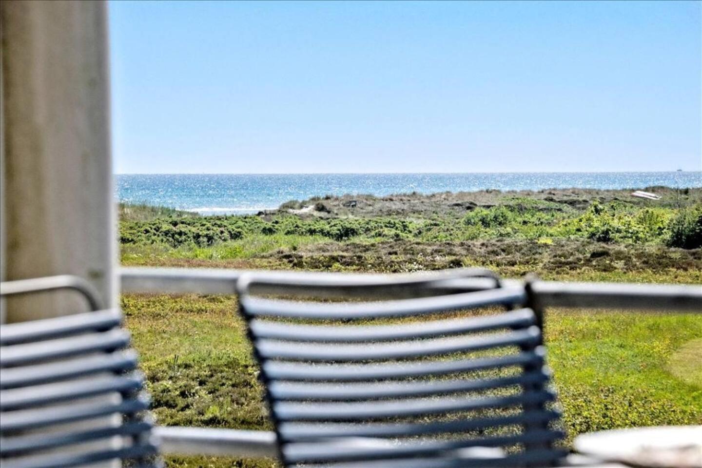 Holiday Apartment With Ocean View
