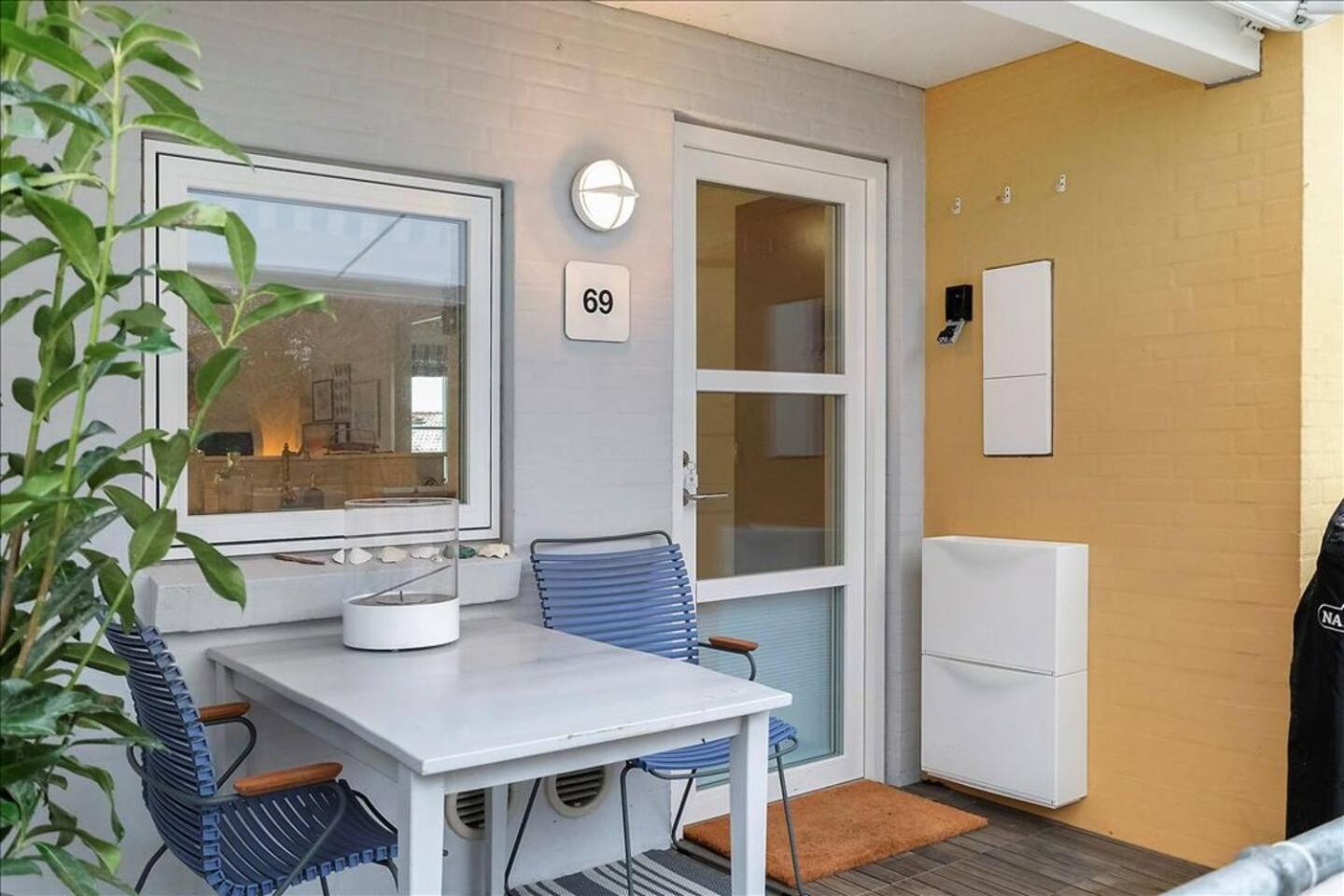 Holiday Apartment With Ocean View