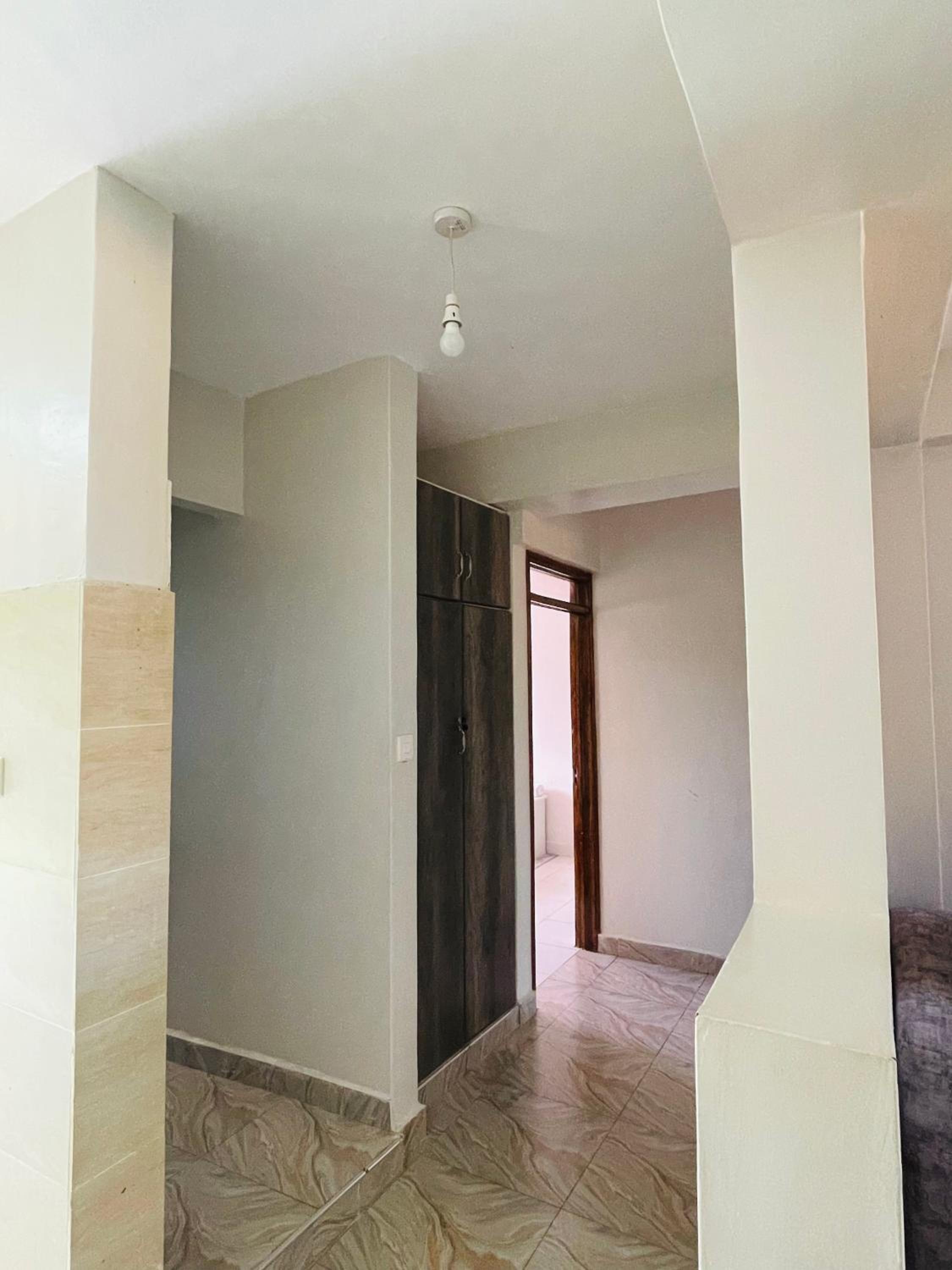 Meru modern living bnb 1bdr and 2bdr view 4
