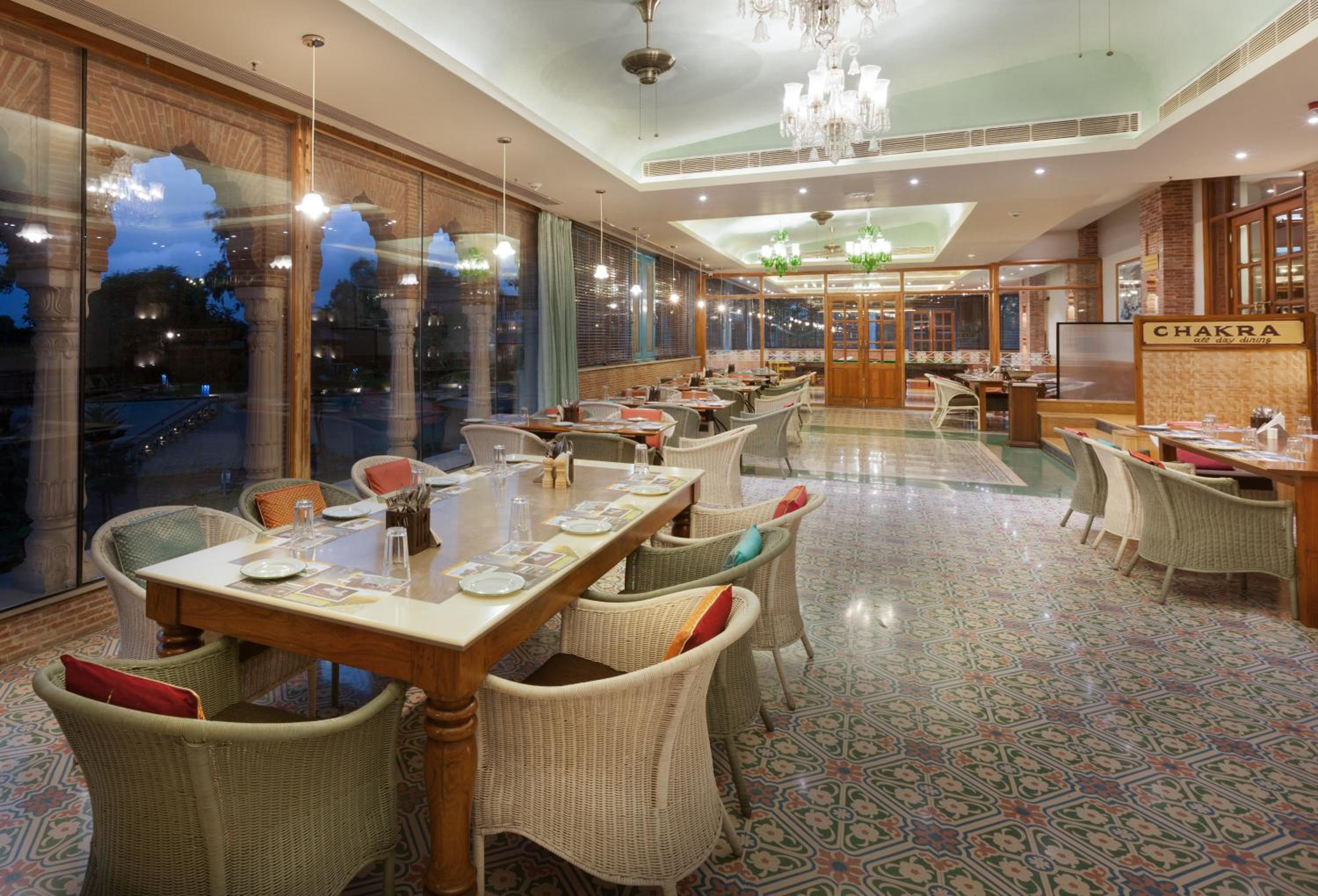 dining