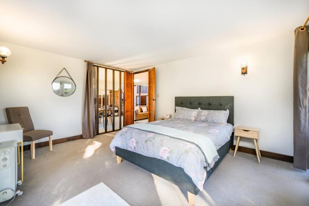 Pukekohe Farm House 5min to Town Centre view 5